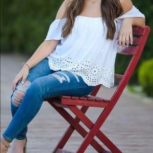 White Cotton Eyelet Trim Blouse. Sz S